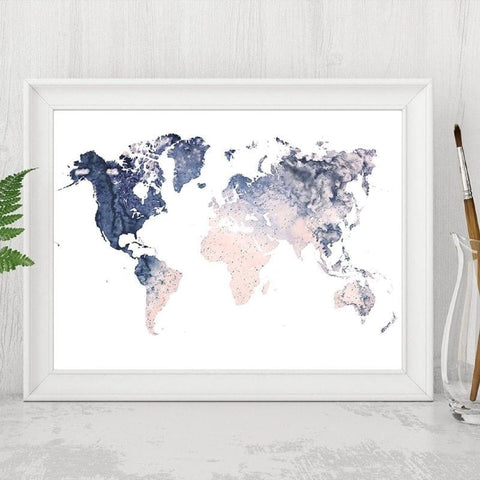 Carte du monde couleur en dégradé bleu.