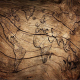 Papier peint carte du monde effet bois caractère.