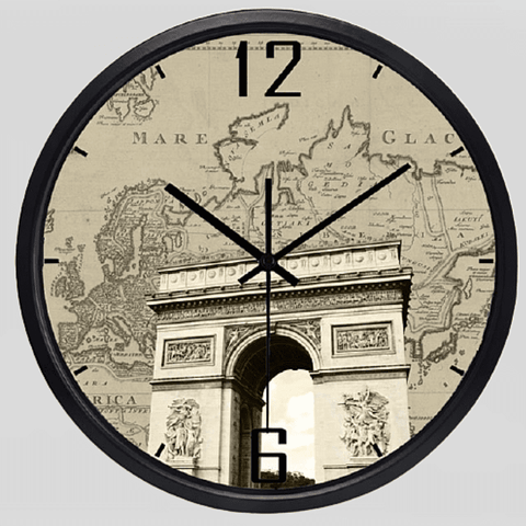 Horloge map monde arc de triomphe.